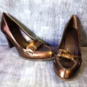 Franco Sarto Gable patent leather brown metallic heeled loafers. Size 8M